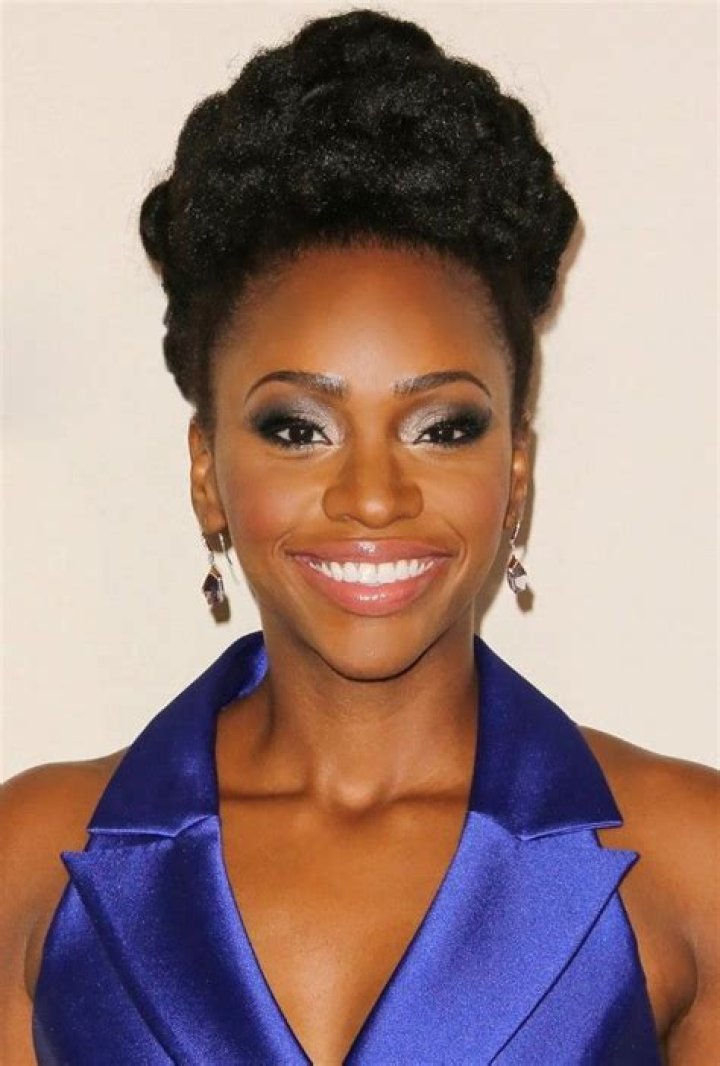 22 Stunning Holiday Party Styles for Natural Hair