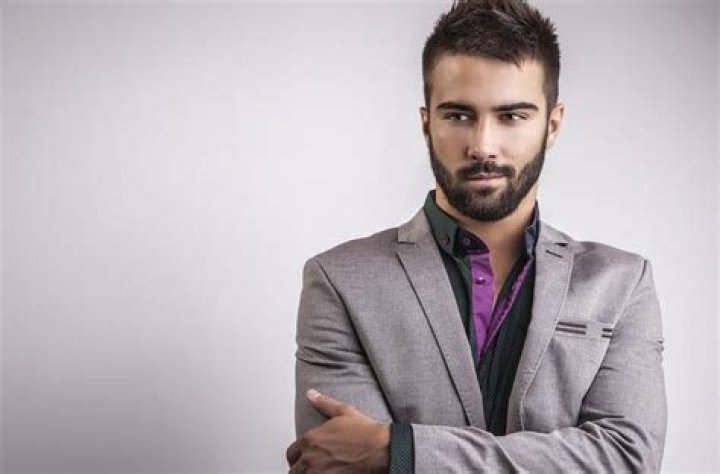 7 Reasons to Stop Taking Hot Showers Every Morning