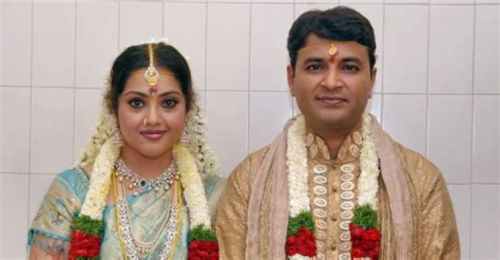 Actress Meena's Husband Vidyasagar Passes Away