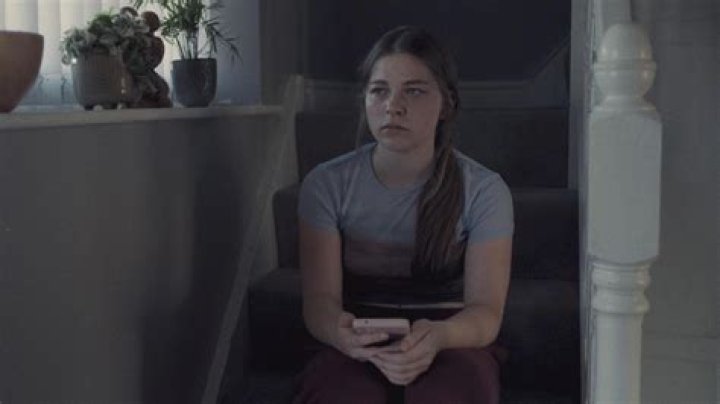 Amelie Pease: Exploring the Heart of Digital Living Today