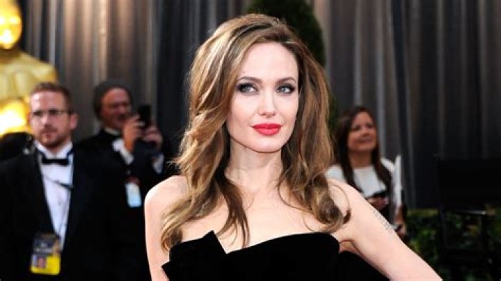 Angelina Jolie SLOWLY DYING if She Continues Her Demanding WorkLifestyle