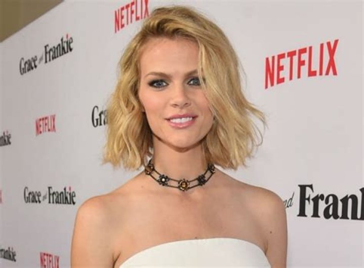 Brooklyn Decker Biography, Age, Wiki, Height, Weight, Boyfriend, Family & More