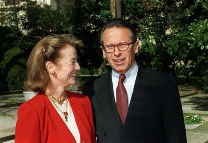 Claude Érignac wikipédia, biographie, épouse, origine, femme, nouveau compagnon, taille, enfant et plus