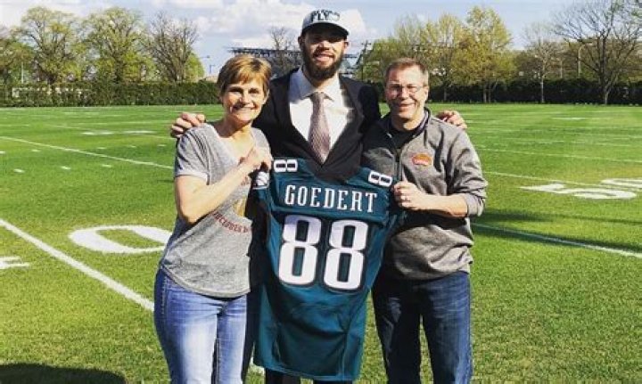 Dallas Goedert Salary & Contract