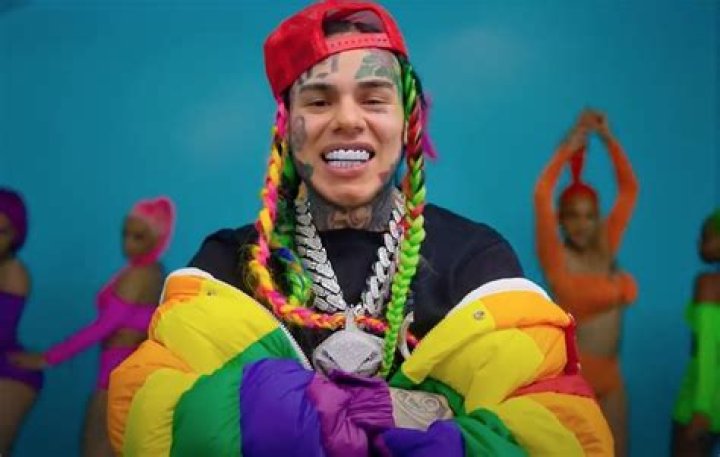 Dancers From Record-Breaking Tekashi 6ix9ine GOOBA Video Share Behind-The-Scenes Snaps