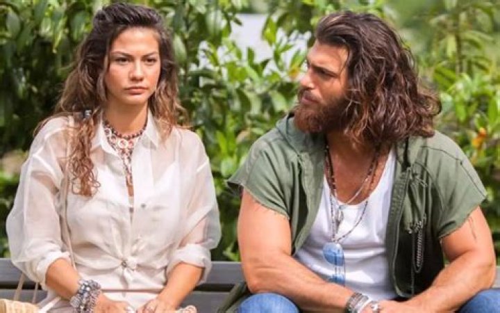 Demet Özdemir And Can Yaman: A Deep Dive Into Their Lives And Careers