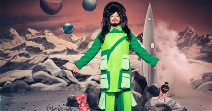 Fashion Influencer Kerwin Frost Unveils the ‘Official Uniform of Snacking’