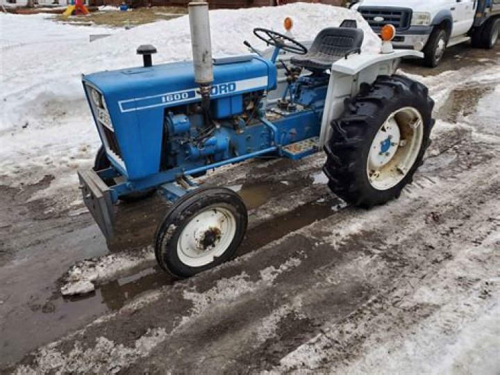 Ford 1600 Tractor Horsepower, Price, Specs, Review 2022