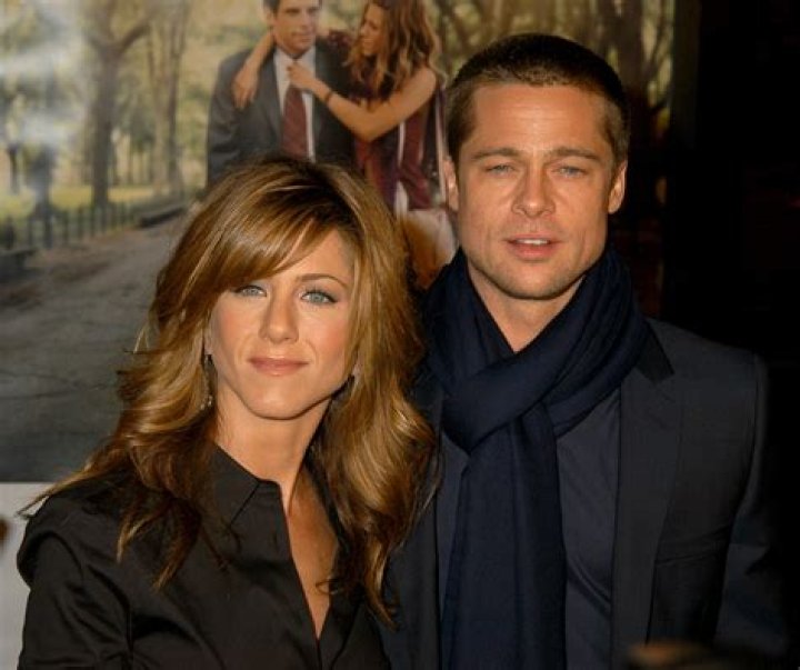 Guest at Jennifer Aniston and Brad Pitt's $1 million wedding reveals new details 23 years later