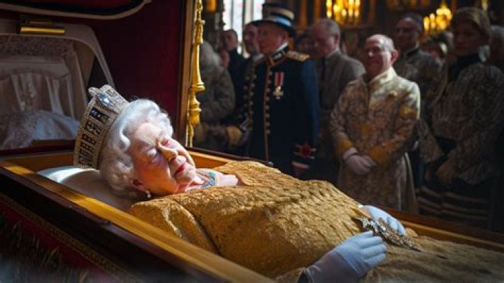 How did Claudia Voight die? What was her Cause of death?