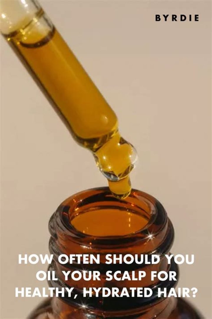 How Often Should You Oil Your Scalp for Healthy, Hydrated Hair?
