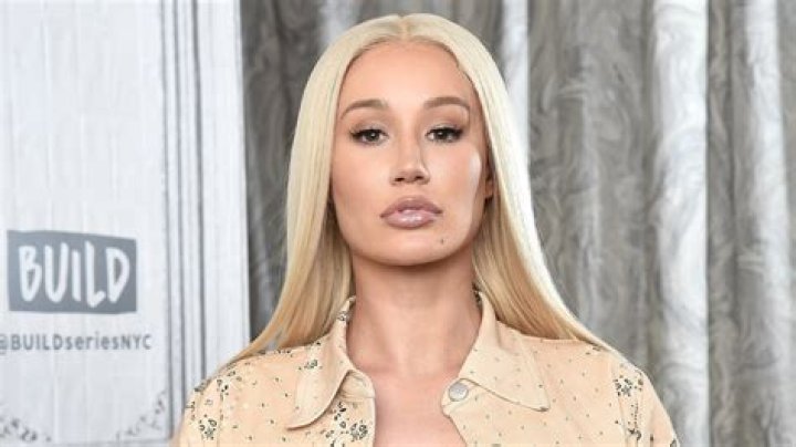 Iggy Azalea 'makes over $300,000' in 24 hours after launching OnlyFans