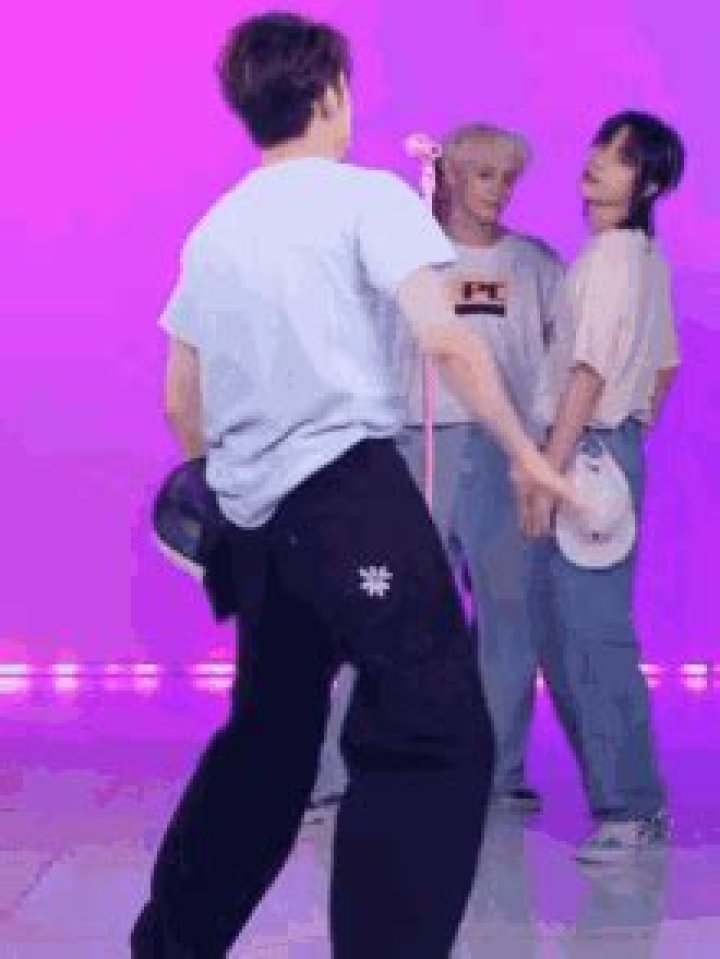 Iggy Azalea Returns With 'Mo Bounce', Gifts Us With Twerking GIFs