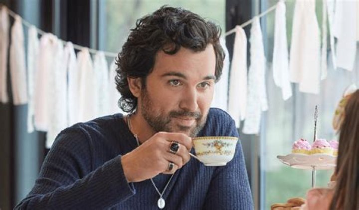 Is Juan Pablo Di Pace Gay Or Just Keeps Personal Life Low-Key? Either Way He Sure Is A Man You'll Want to Get Married To