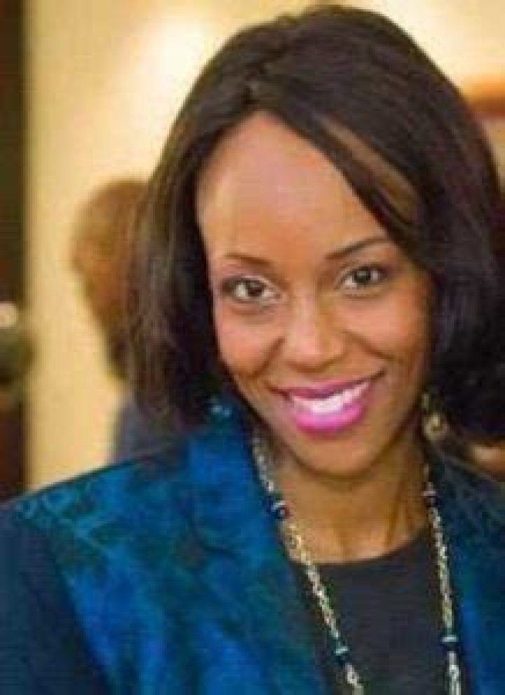 Jennifer J. Cummings Biography, Age, Wiki, Height, Weight, Boyfriend, Family & More