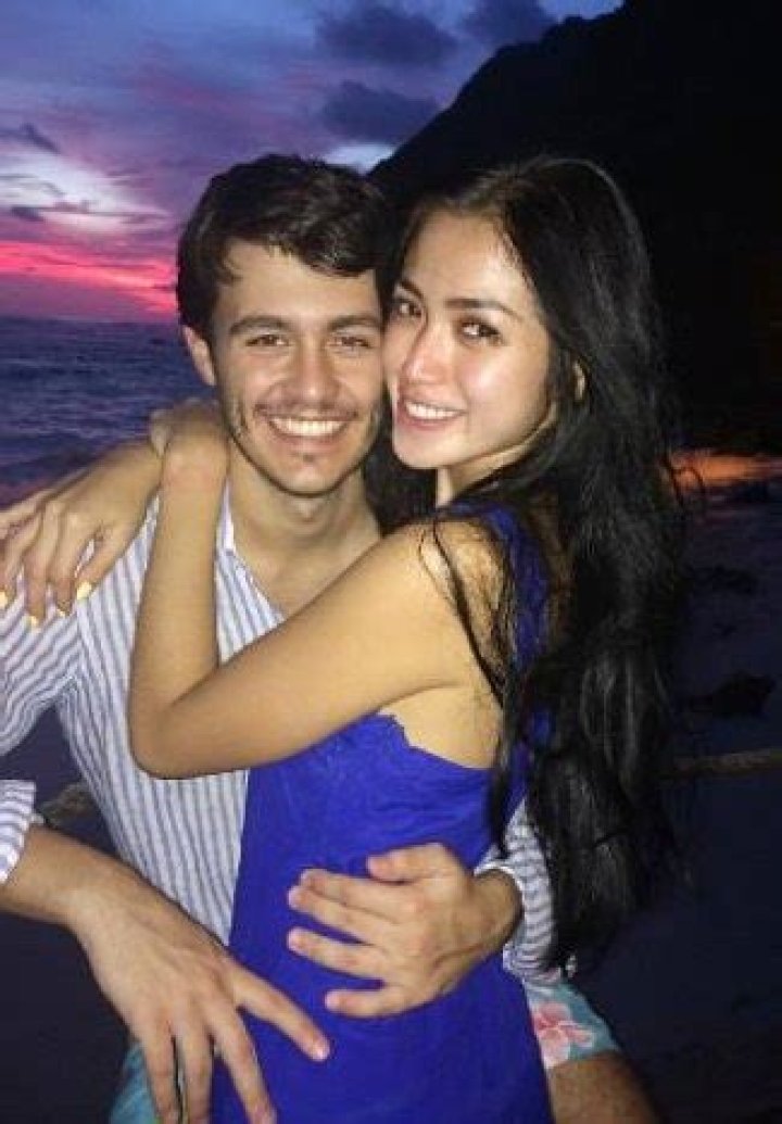Jessica Iskandar (Indonesian Actress) Height, Weight, Age, Boyfriend, Husband, Son, Biography & More » StarsUnfolded