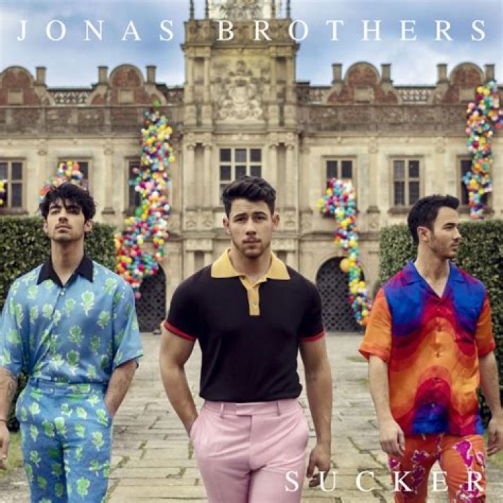 Jonas Brothers 'Sucker' Lyrics