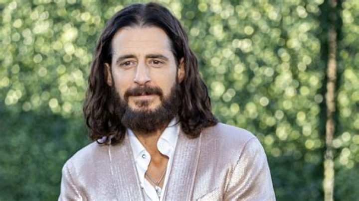 Jonathan Roumie É Casado? Unpacking the Public Interest in His Personal Life