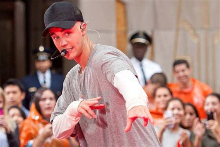 Justin Bieber Is Reportedly Kind Of Glad You Saw His Nudes