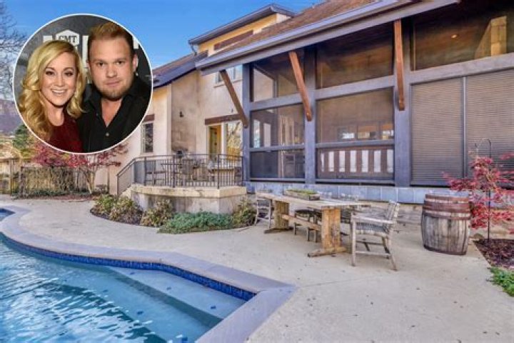 Kellie Pickler Finds a Buyer for Luxurious Nashville Home