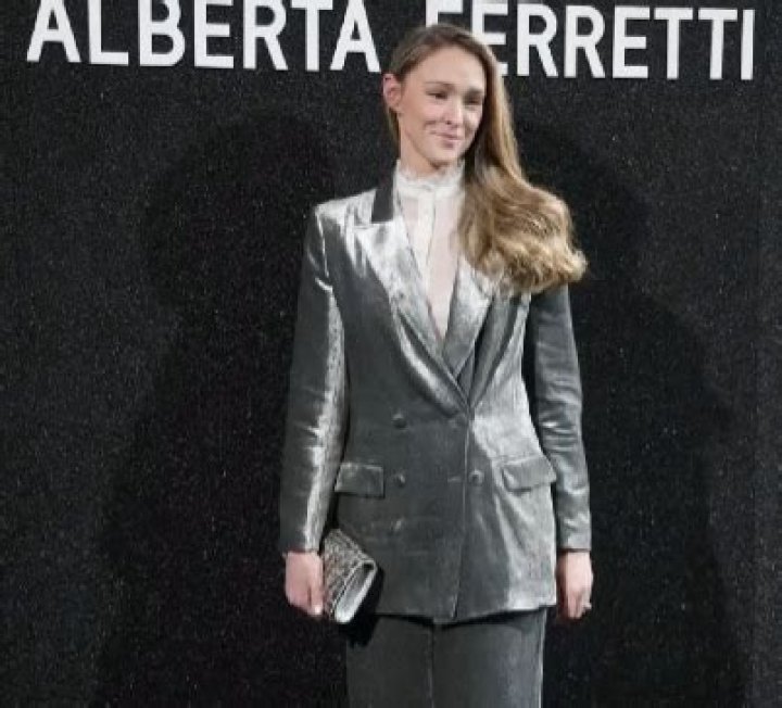 Kylie Kelce Stunned The Social Media With Her Shimmery Outfit At Milan Fashion Week