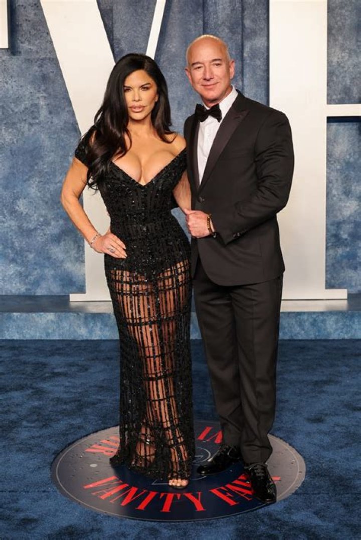 Lauren Sánchez's Net Worth - KahawaTungu