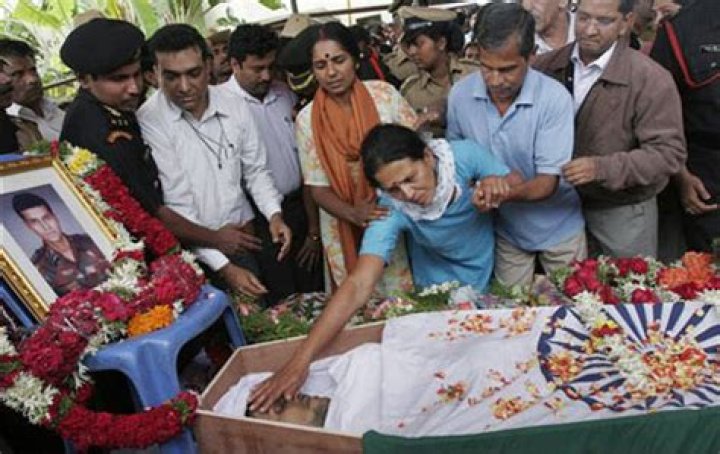 Major Sandeep Unnikrishnan Age, Death, Wife, Family, Biography & More » StarsUnfolded