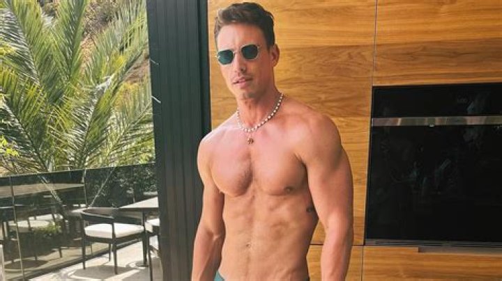 Matt Danzeisen: Unpacking the Thrills of Family Adventure Vlogs