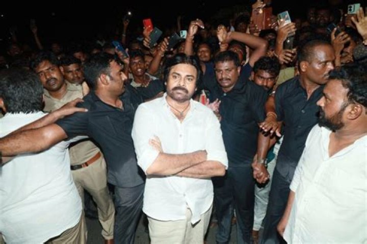Pawan Kalyan Sleeps On Road At Anumanchipalli, Arrested