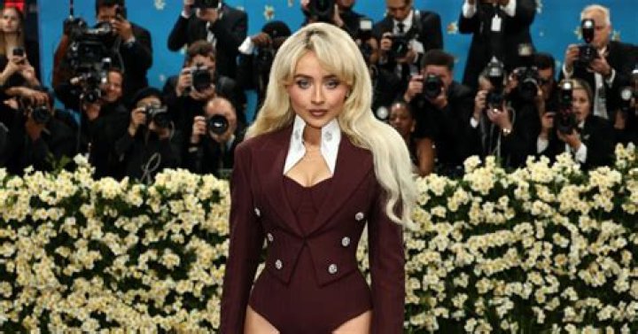 Sabrina Carpenter Announces The De-Tour; 30+ City Summer 2017 Tour Kicks Off July 6 In Vancouver Featuring Special Guests Alex Aiono & New Hope Club