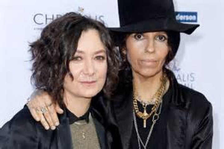 Sara Gilbert and Linda Perry Spotted Without Their Wedding Rings in the Wake of Their Separation