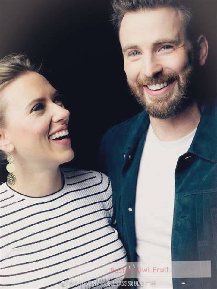 Scarlett Johansson Had a SECRET CRUSH On Chris Evan While Filming Winter Soldier