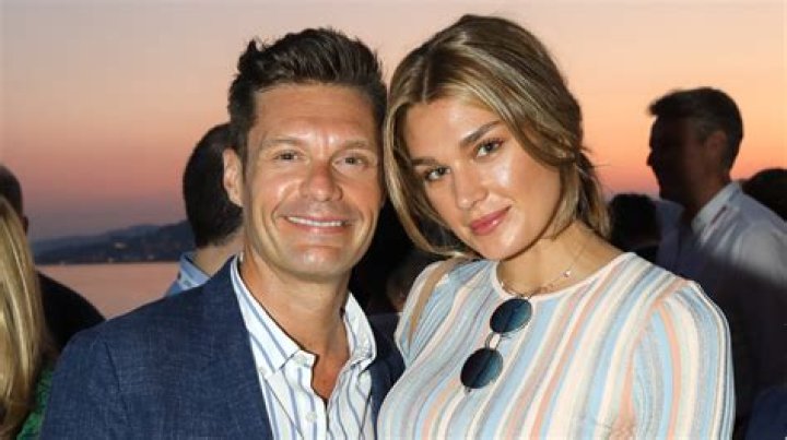 Shayna Taylor (Ryan Seacrest’s Girlfriend) Biography, Age, Wiki, Height, Weight, Boyfriend, Family & More