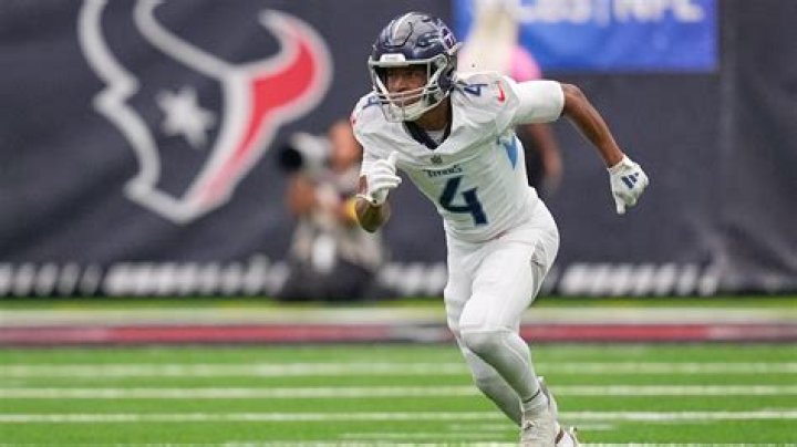 Tyler Lockett Salary & Contract