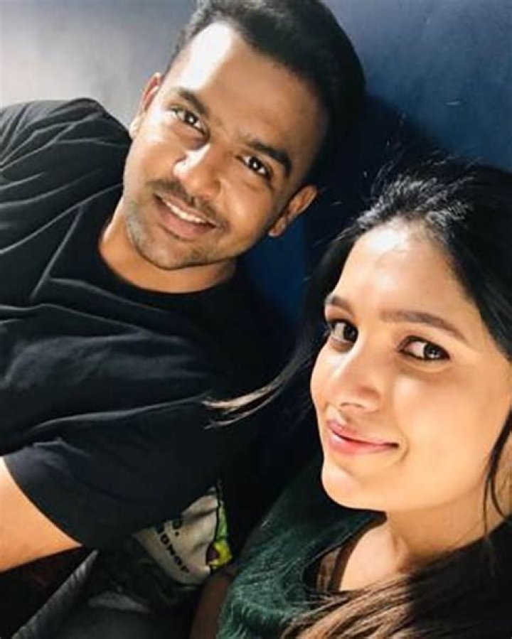 Vani Bhojan (Actress) Height, Weight, Age, Husband, Biography & More » StarsUnfolded