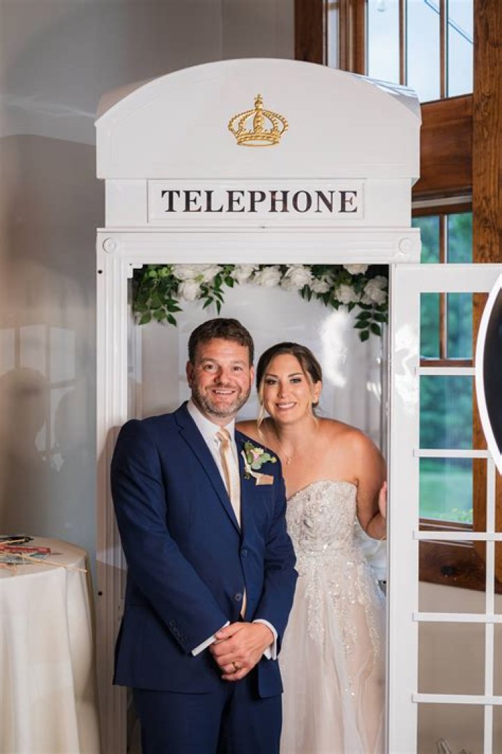 Who Is Carol Leonnig Husband? The Untold Story Of His Spouse