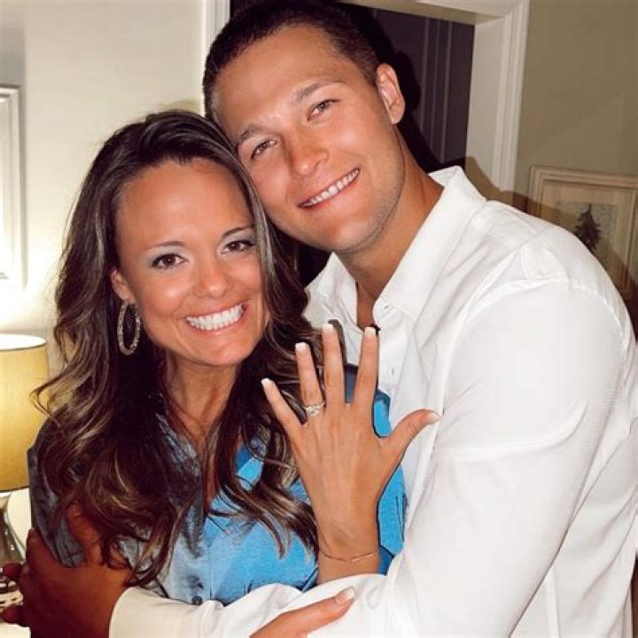 Who is Emily, the wife of Nick Senzel? His parents, family, salary, net worth, jersey