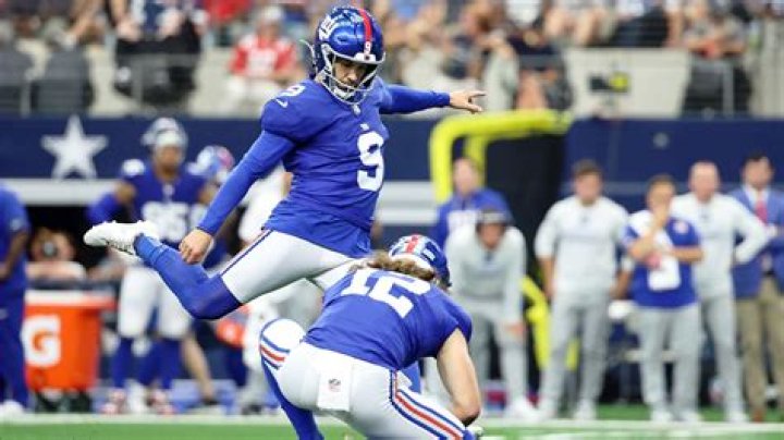 Who is Giants J.D. Davis Girlfriend? His Relationship, Parents, Salary, Net Worth, Jersey