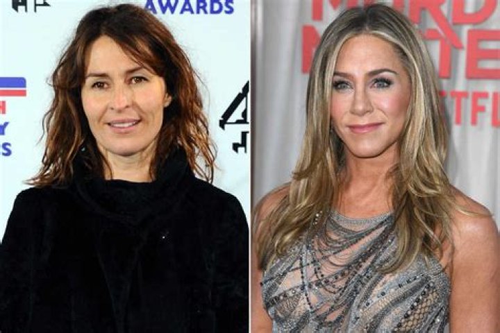 Who is Helen Baxendale (aka Emily Waltham on 'Friends')? Bio