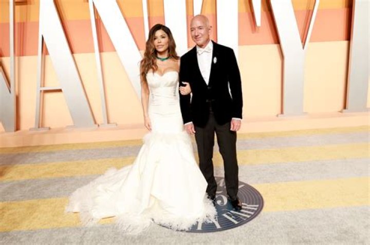 Who is Jeff Bezos's Wife? A Look at Lauren Sánchez and MacKenzie Scott