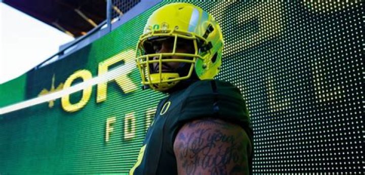 Who is Jordon Riley girlfriend? His parents, family, contract, salary, networth