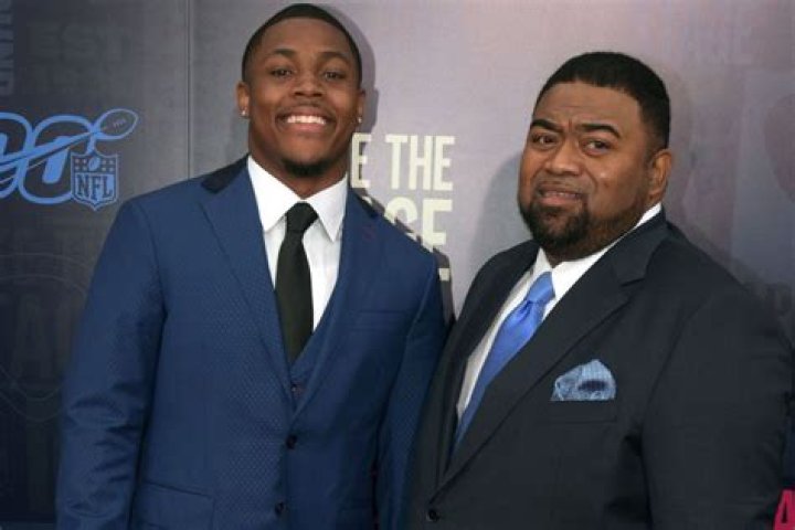 Who is Joy Gentry, Girlfriend of Josh Jacobs? His Parents, Family, Salary, Jersey