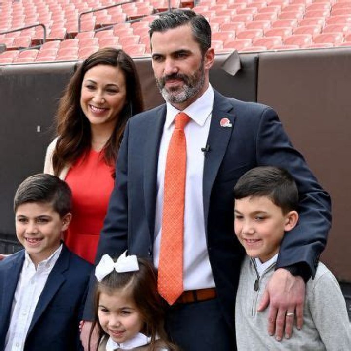 Who is Michelle, Wife of Cleveland Browns Head Coach Kevin Stefanski? His Parents, Family, Salary, and Career